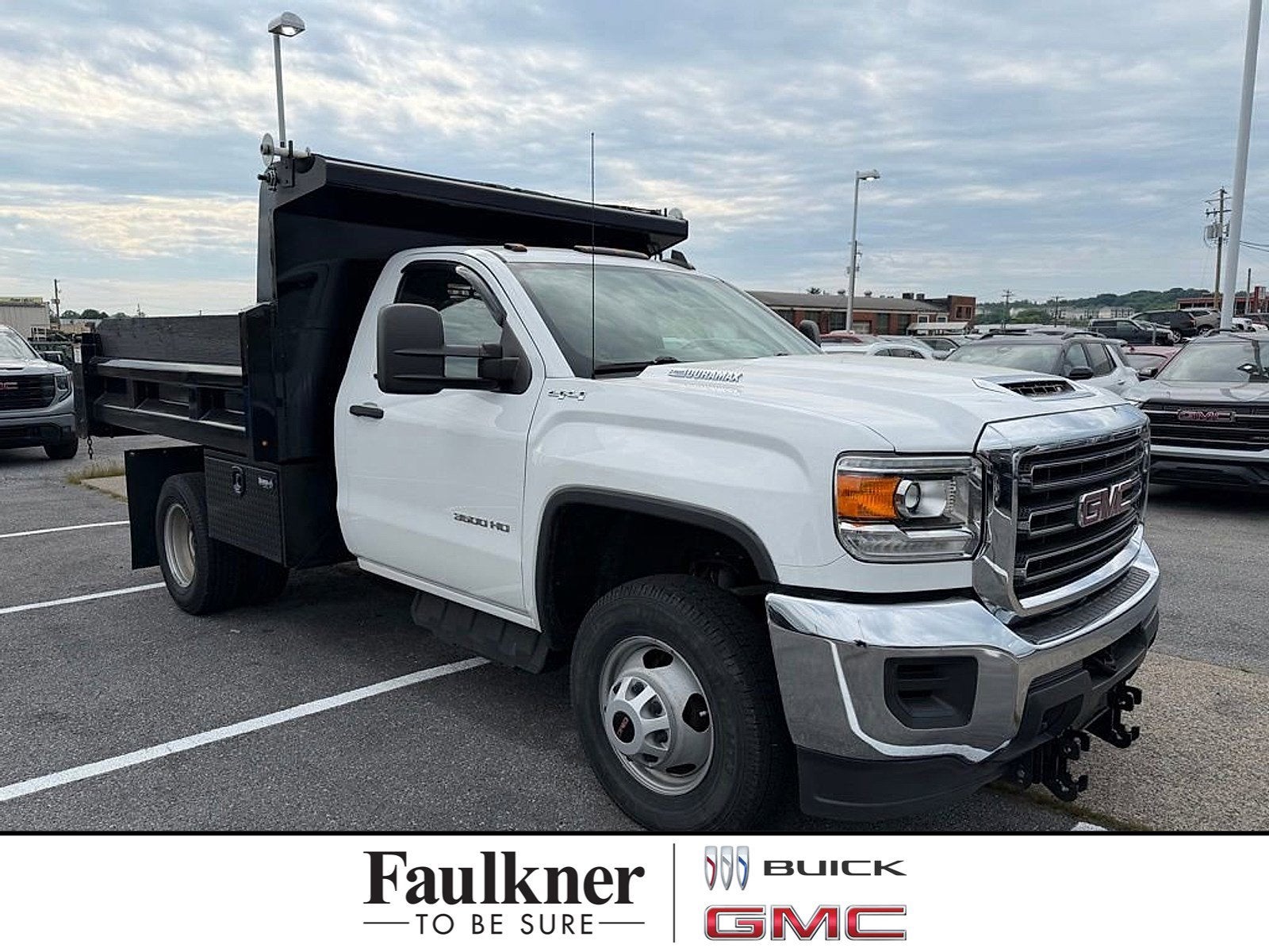 2018 GMC Sierra 3500 HD Chassis Cab NA in Summit White — front three-quarter view