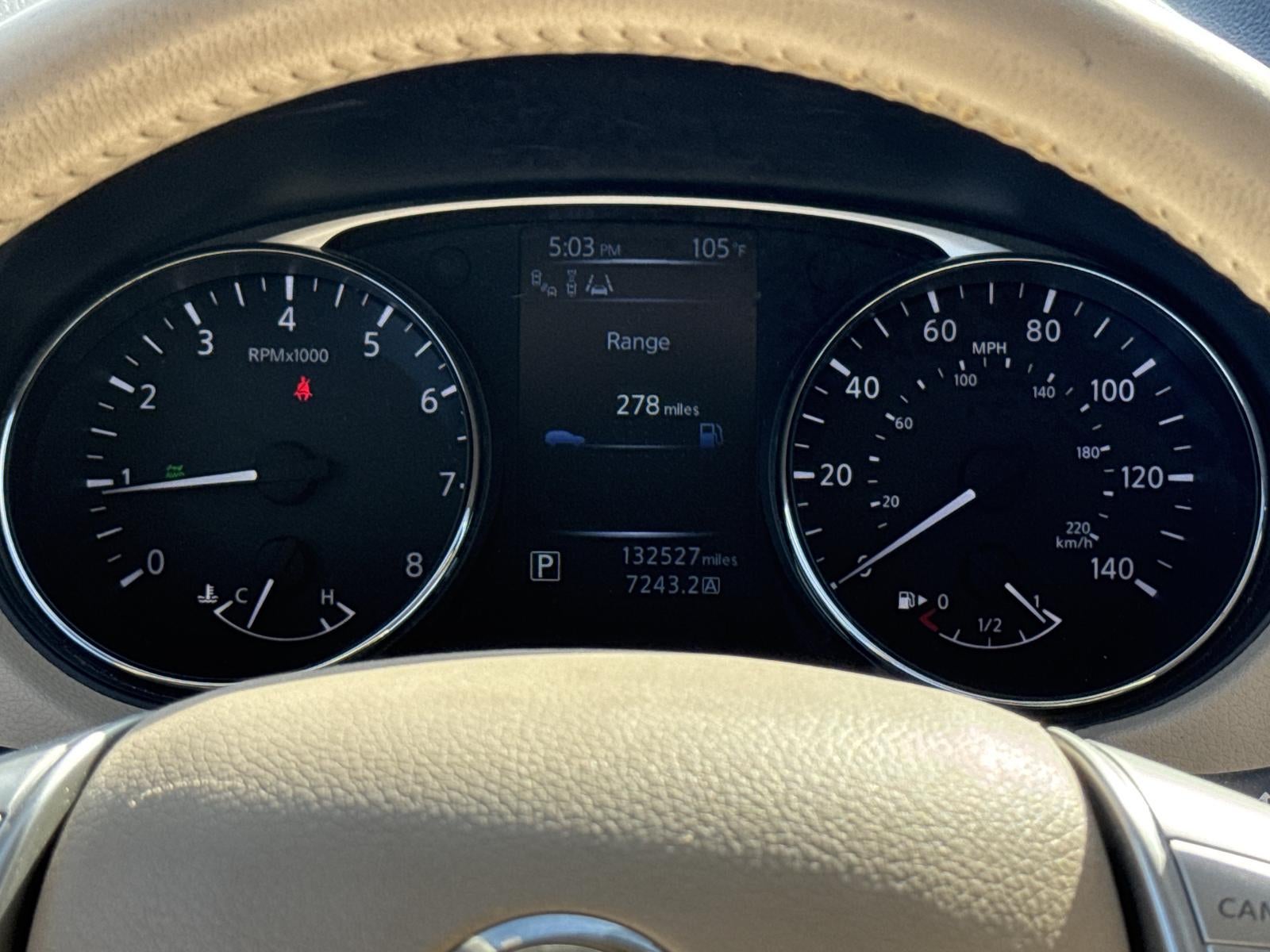 2014 Nissan Rogue — detail view