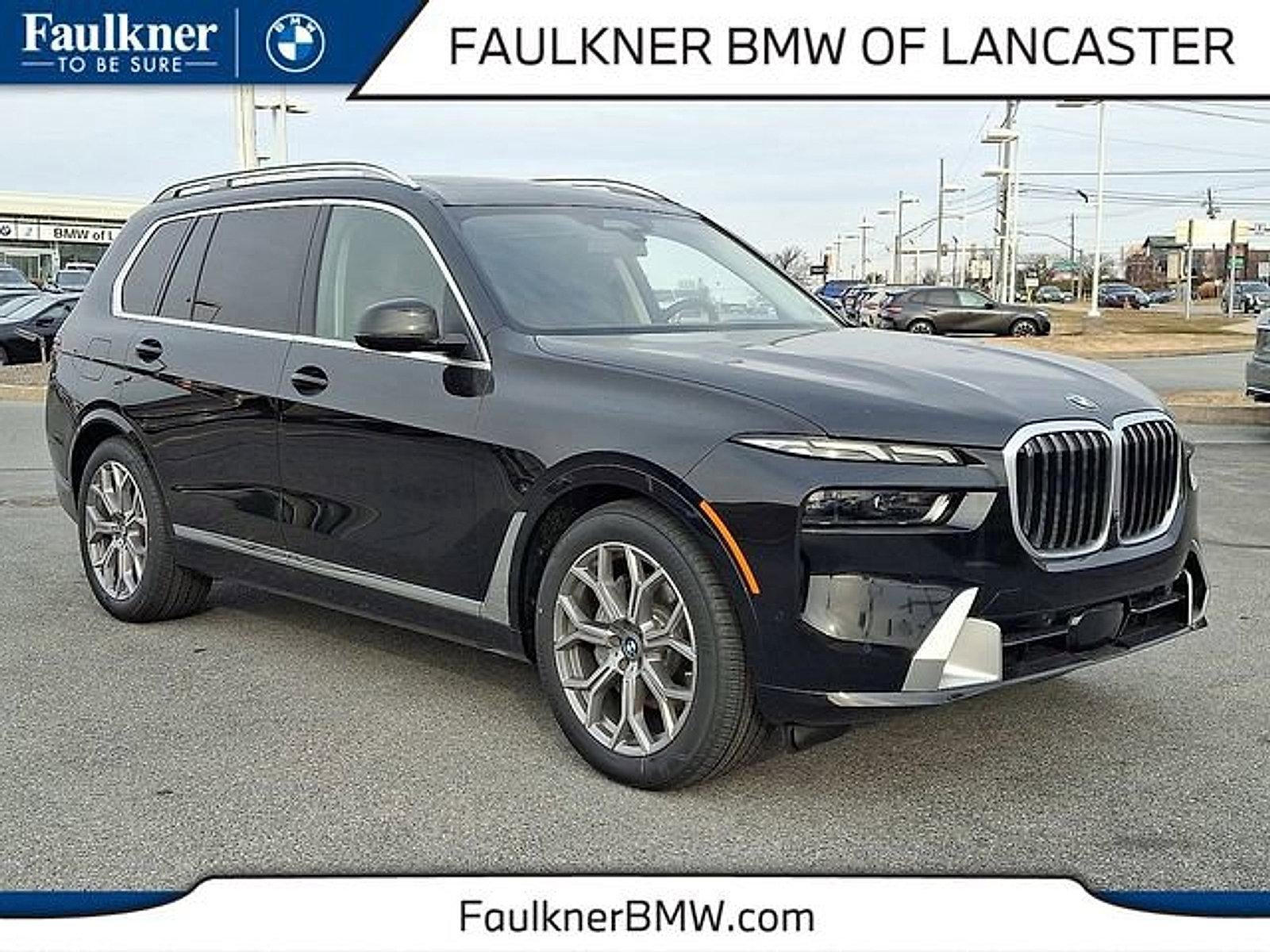 2026 BMW X7 xDrive40i Sports Activity Vehicle in Black Sapphire Metallic — front three-quarter view